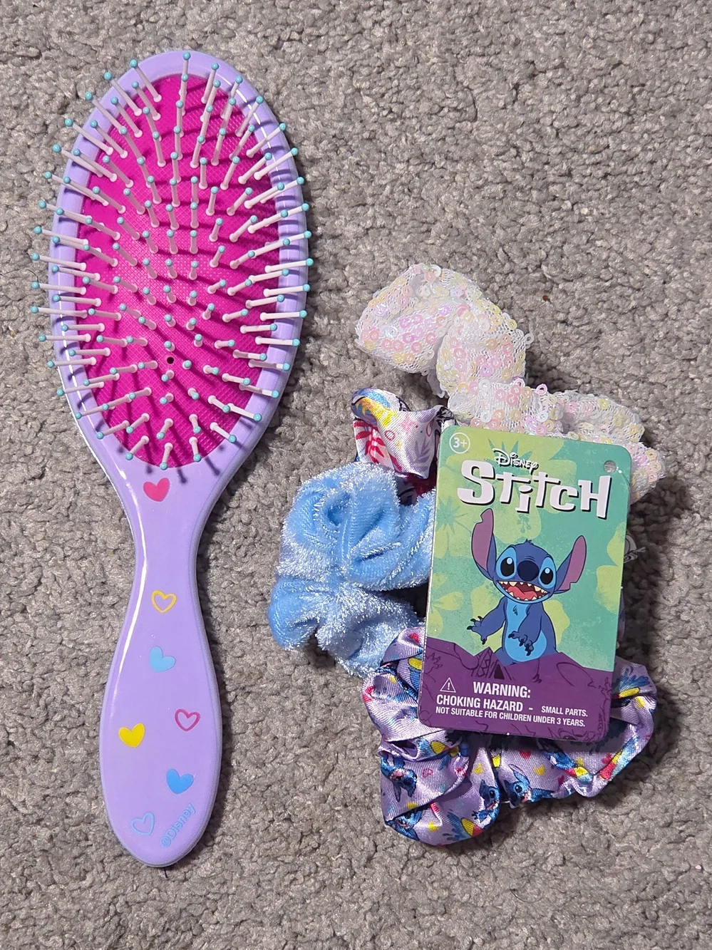 Disney - Stitch Themed 5pc Hairbrush And Scrunchie Set